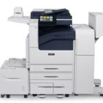 Xerox® Serie VersaLink® B7100, impresora monocroma con bandejas y accesorios